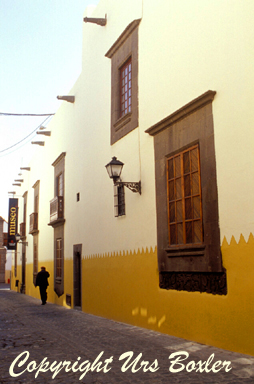  Yellow Alley